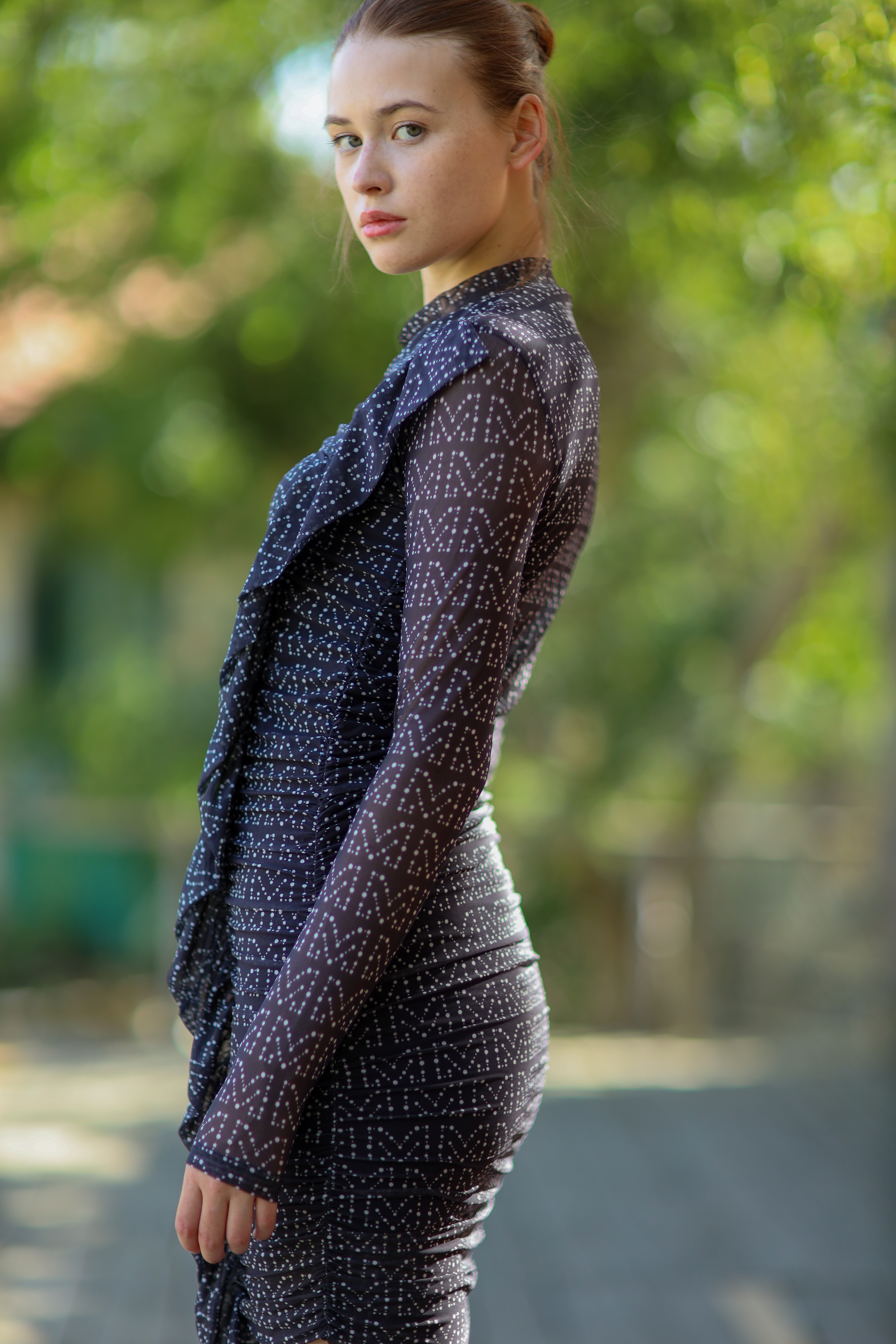 Kadın Uzun Kollu Yüksek Yakalı Mini Elbise