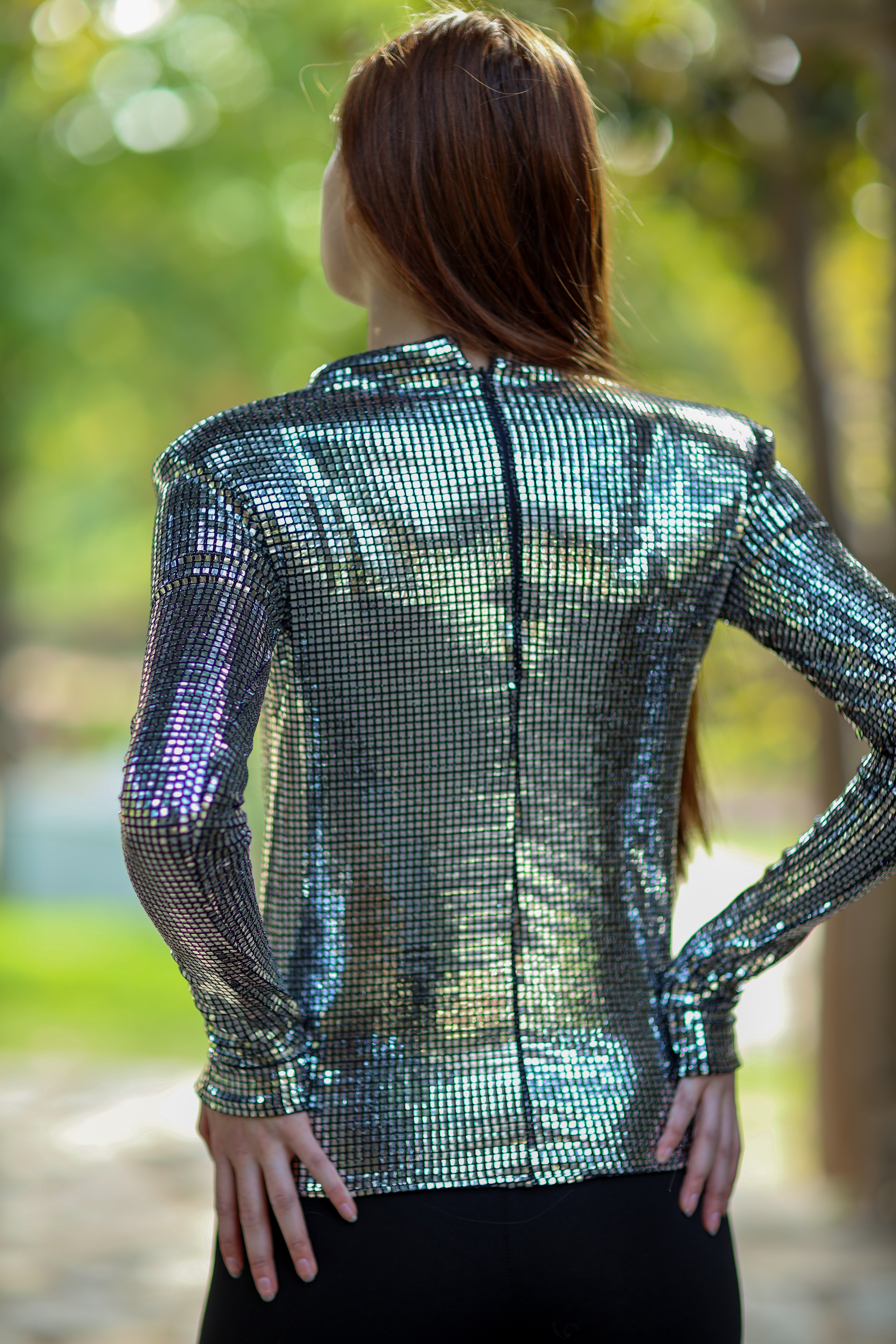 Kadın Uzun Kollu Arka Fermuarlı Uzun Yaka Bluz